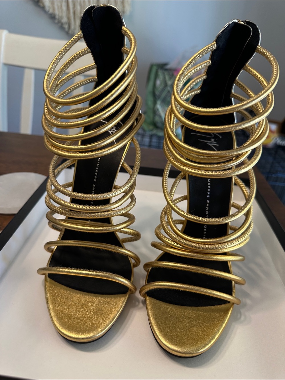 Giuseppe Zanotti Gold Strappy Heels 39 New in Box - Picture 4 of 6